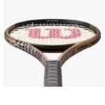 Wilson Blade 100UL V8.0 Tennis Racket – 370g - Image 3