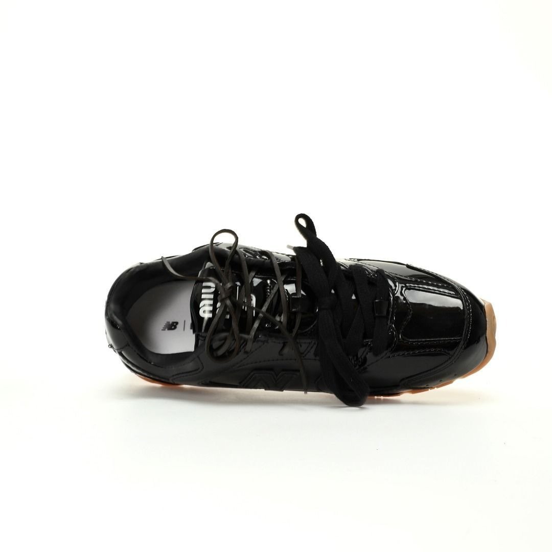 Miu Miu x New Balance 530 SL - Image 4