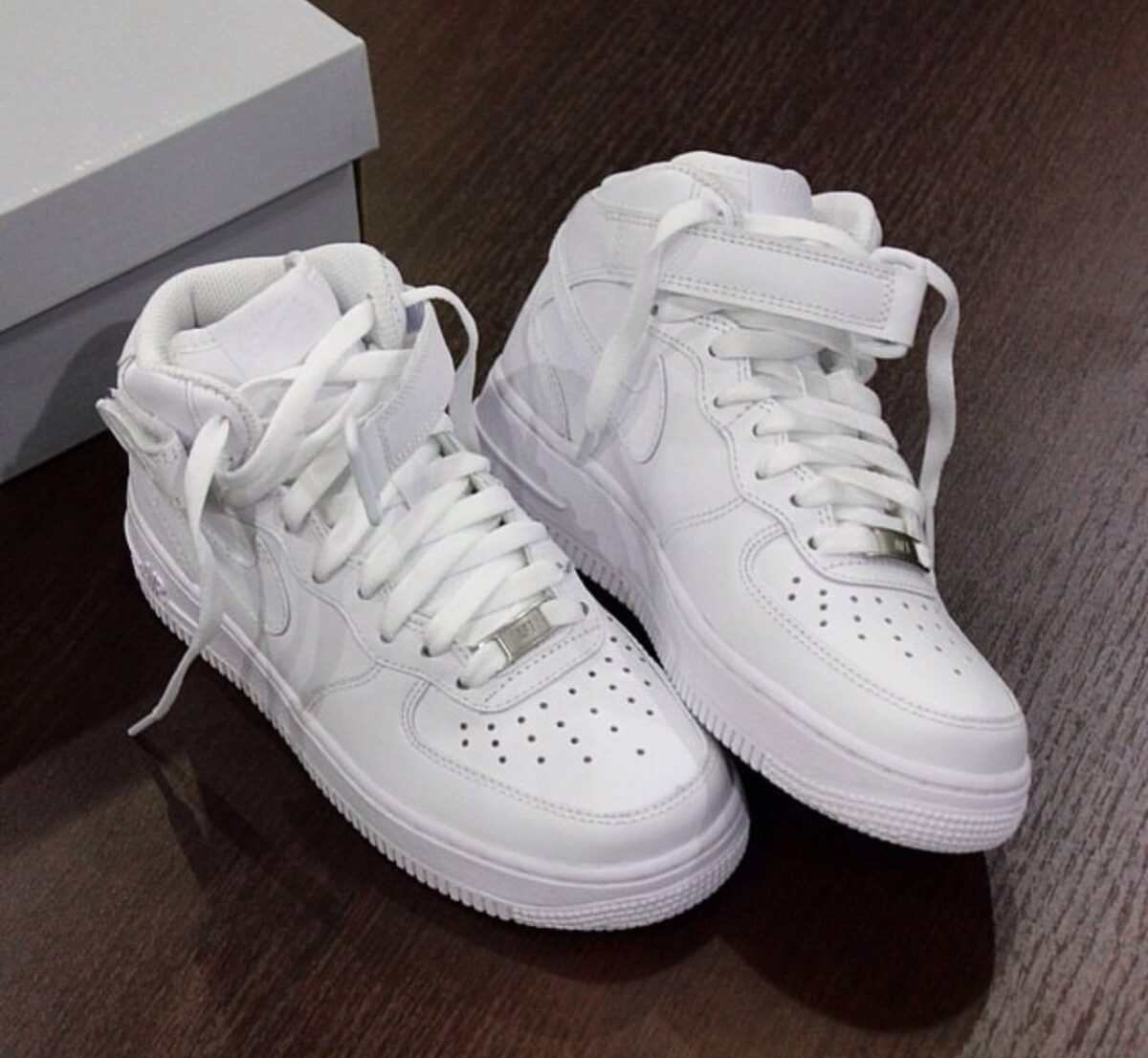 Nike Air Force 1 Mid Easy Sneakers – White - Image 12