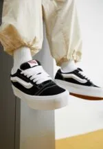 Vans KnuBlock 90s Blackout - Image 11