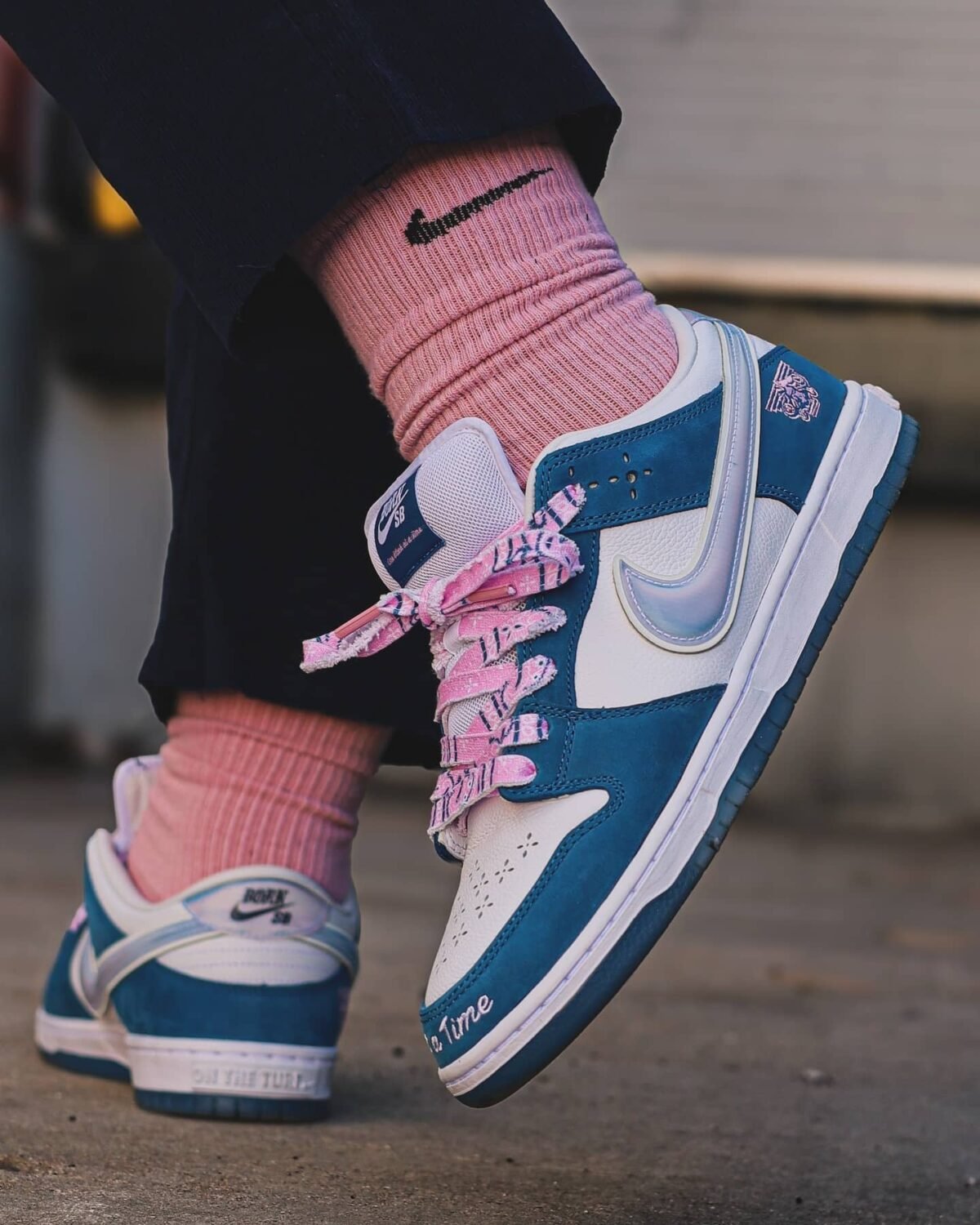 Nike SB Dunk Born x Raised - Image 8