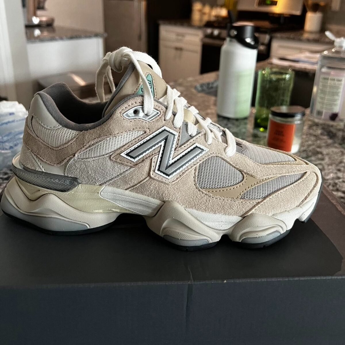 New Balance 9060 Sea Salt Women's Trainers - Image 7