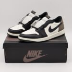 Air Jordan 1 Retro Low OG Mocha - Image 11