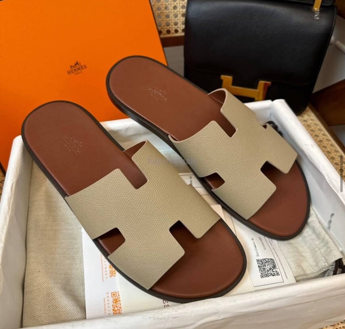 Hermès Izmir Sandal – Blanc Gomme Marron Epsom Leather - Image 2