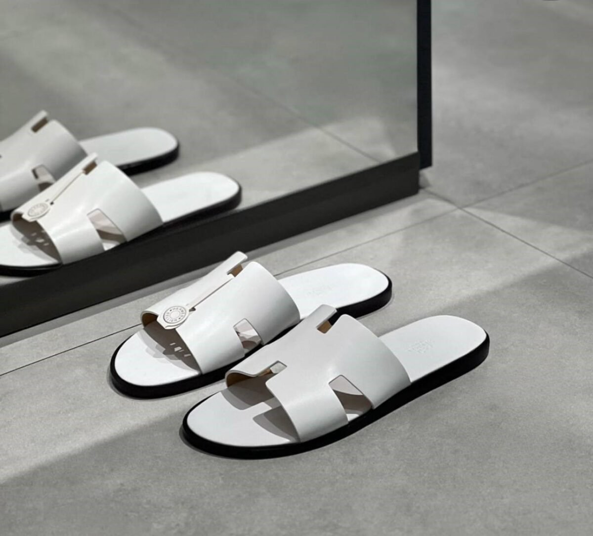 Hermès Izmir Sandal – Blanc White Smooth Calfskin Leather - Image 7