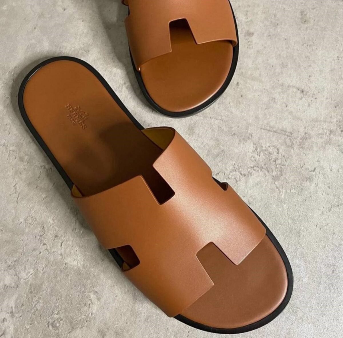 Hermès Izmir Sandal – Gold Smooth Calfskin Leather - Image 6