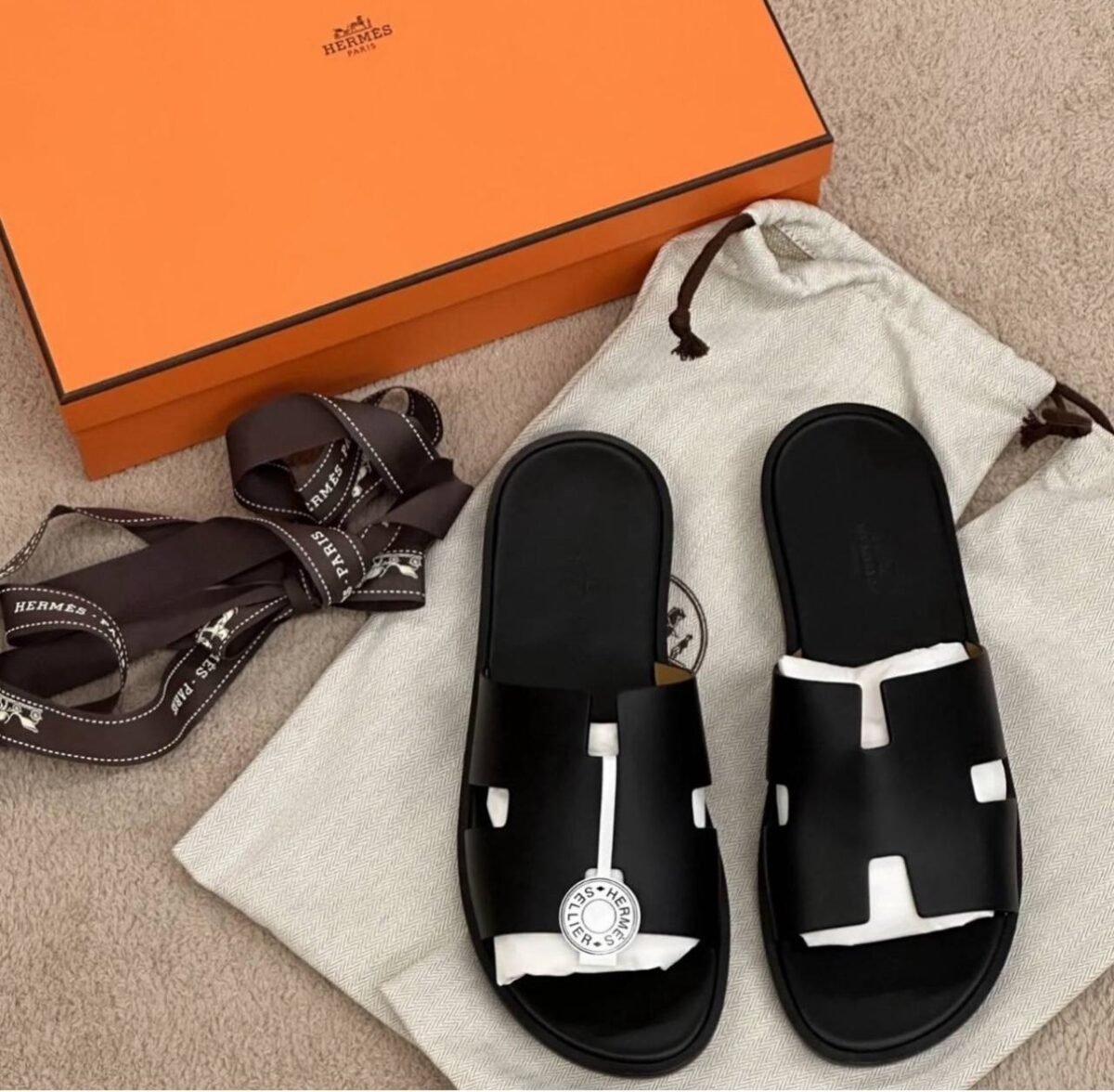 Hermès Izmir Sandal – Noir Black Smooth Calfskin Leather - Image 7