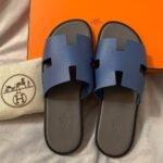 Hermès Izmir Sandal – Noir Smooth Calfskin Leather - Image 2