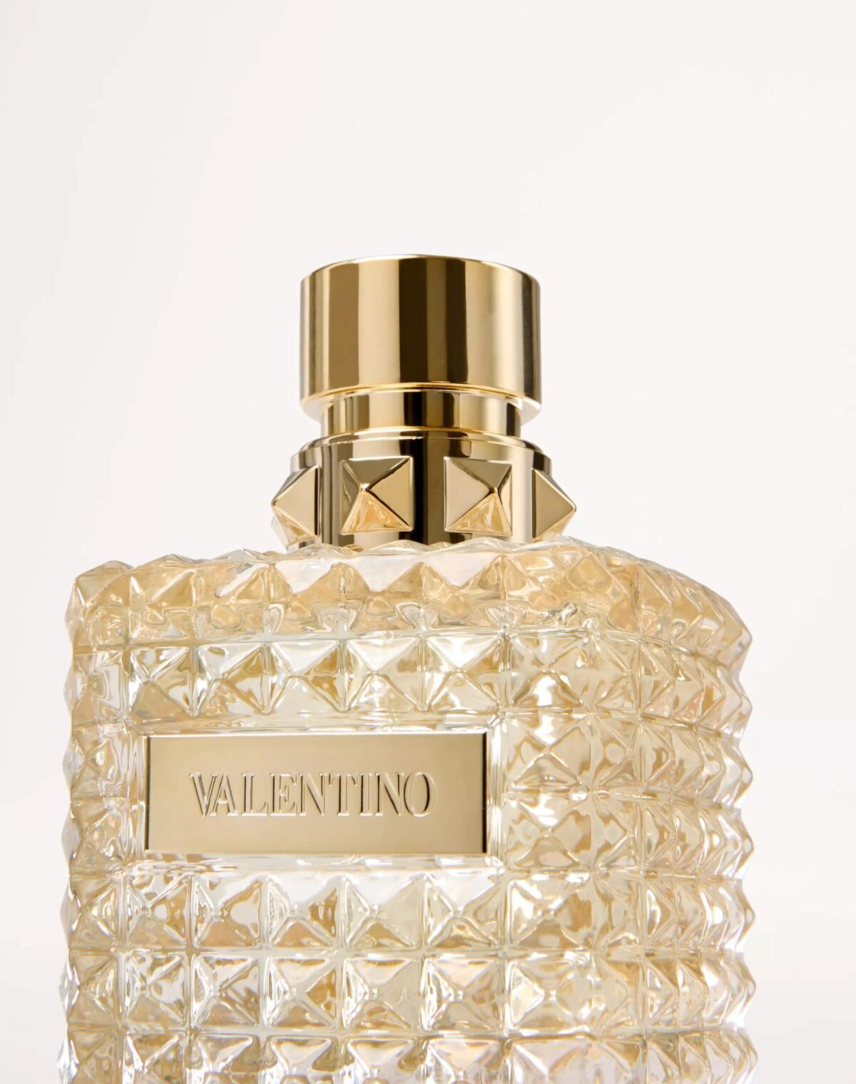 Valentino Uomo “The Gold” Born In Roma Eau de Toilette – For Men (100ml) - Image 4