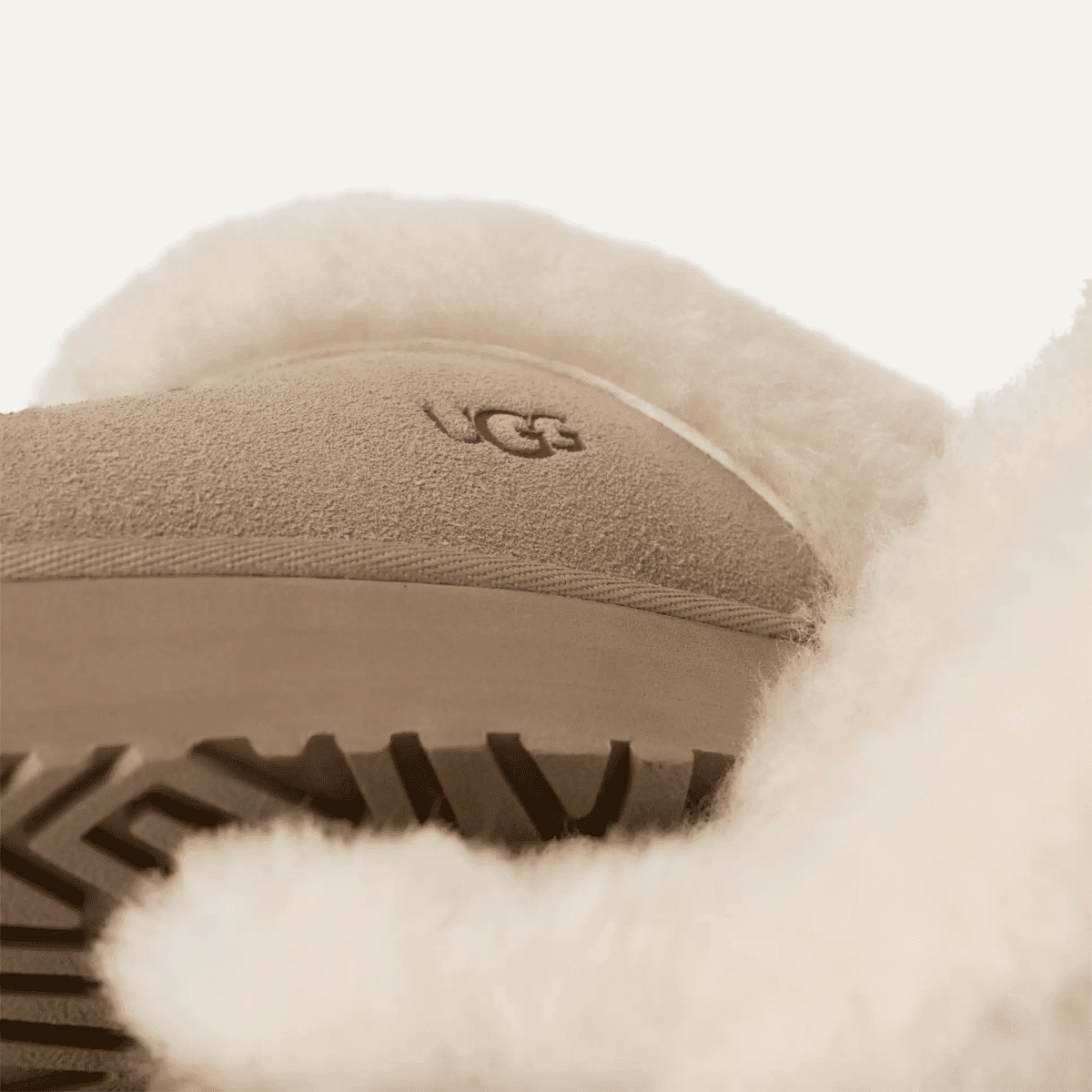 UGG Disquette Slipper Sand - Image 4