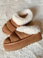 UGG Tazzlita Slipper Chestnut - Image 2