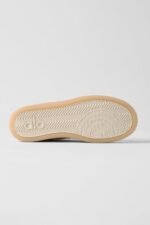 ALO Recovery Mode Sneaker Beige – Unisex - Image 4