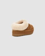 UGG Tazzlita Slipper Chestnut - Image 3