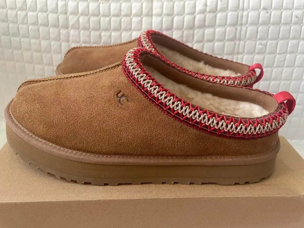 UGG Tazz Slipper – Chestnut - Image 6