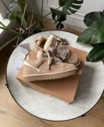 UGG Lowmel Sand - Image 5