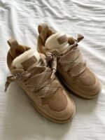 UGG Lowmel Sand - Image 2