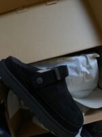 UGG Goldenstar Clog in Black - Image 3